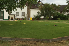 Rollrasen im Garten